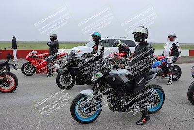 media/Nov-29-2025-TrackDaz (Sat) [[10ae2d9bce]]/Around the Pits/